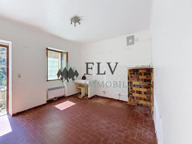 Pierlas 06260 ? Appartement de village à rénover ? Idéal pied à terre ou investissement