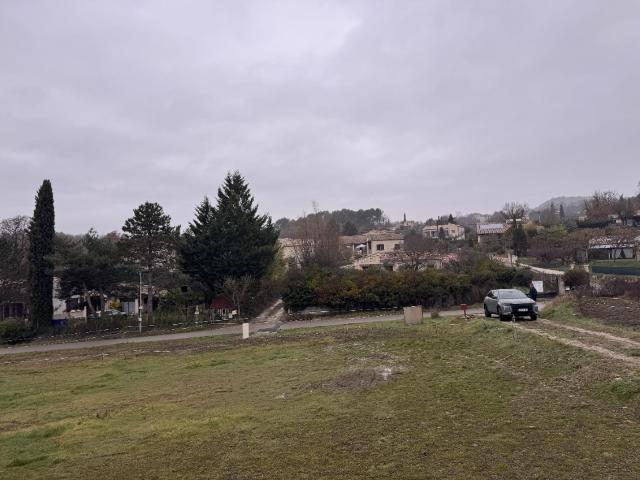 Pierrevert Vente Terrain 04