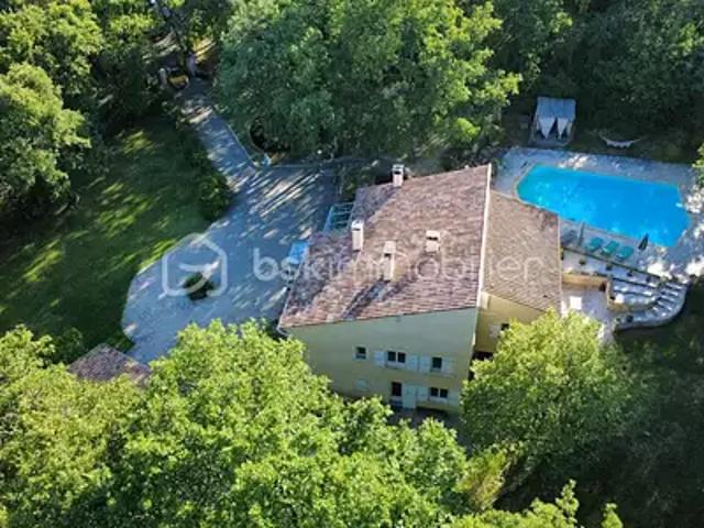 Pierrevert 04860 Achat / Vente maison 8 pièces t8 piscine terrasse