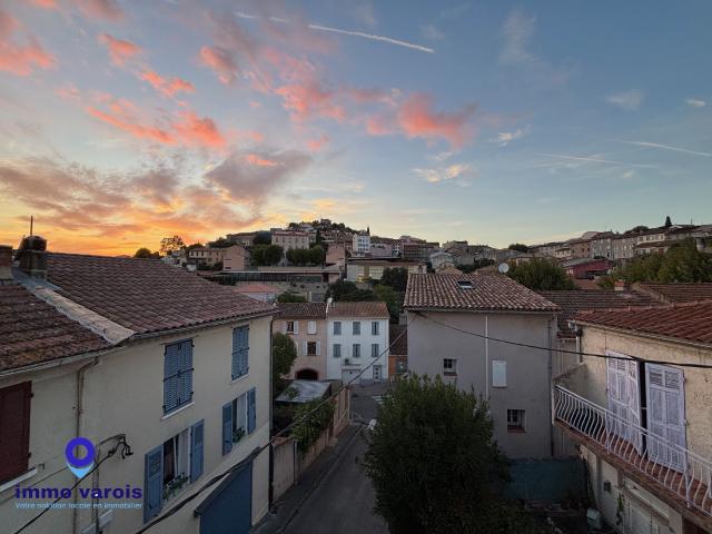 PIERREFEU DU VAR Maison de village coup de cœur