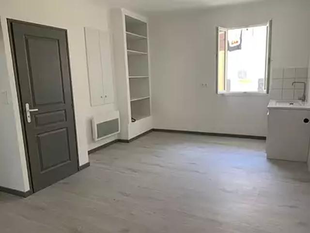 Pierrefeu du Var 83390 Location appartement 1 pièce t1