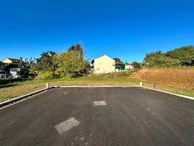 Pierrefeu du Var 83390 Programme neuf terrain neuf à vendre