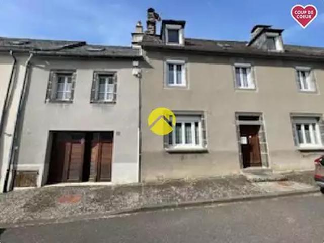 Pierrefort 15230 Achat / Vente maison 8 pièces t8