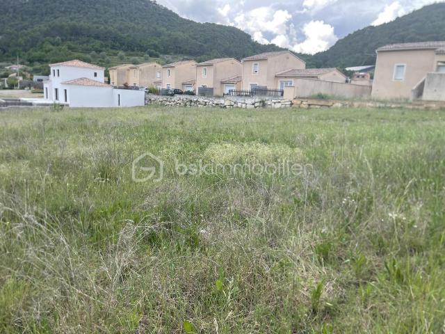 Pierrelongue Vente Terrain 26