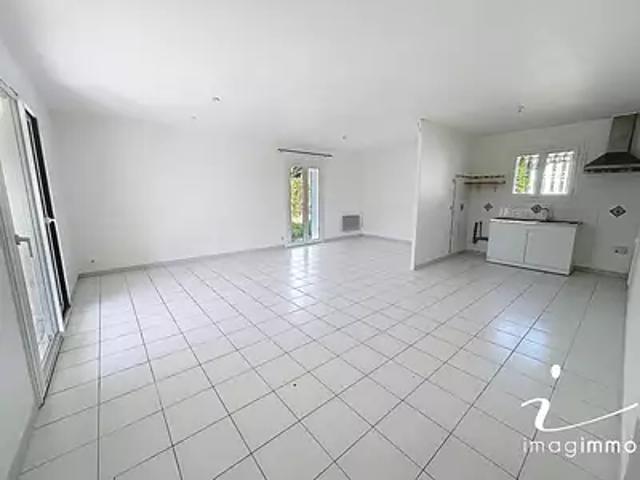 Pignan 34570 Achat / Vente maison 4 pièces t4 au dernier étage terrasse
