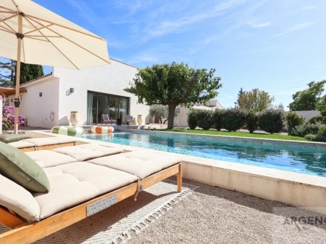 PIGNAN SUPERBE MAISON CONTEMPORAINE BENEFICIANT DE PRESTATIONS HAUT GAMME