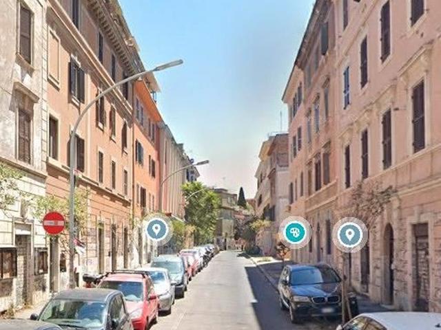 Pigneto stanza ad uso singolo