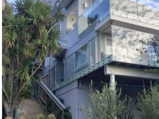 piha, studio