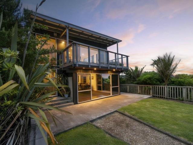 piha, 4 bedrooms