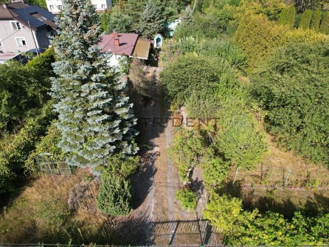 Działka 1800 m² z możliwością zabudowy i usług