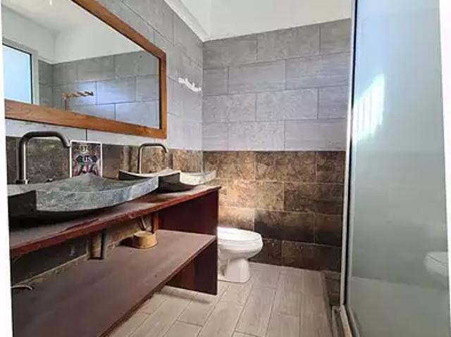 Pirae 98716 Location maison 5 pièces t5