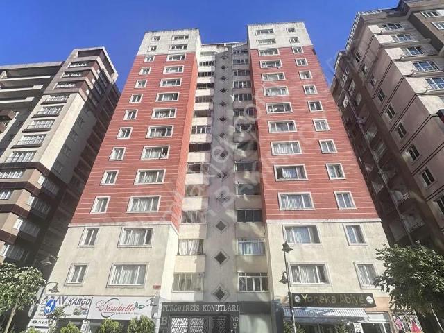Piri Reis'te Kapalı Otoparklı, Site İçinde 3+1 Kiralık Daire