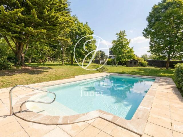 Piriac sur Mer / Lérat Emplacement privilégié – Maison d'architecte 5 Chambres Piscine – Terrain boisé 2.881m²