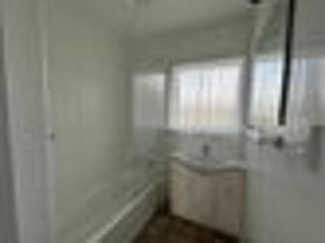 Pirimai, 3 bedrooms, $650 pw
