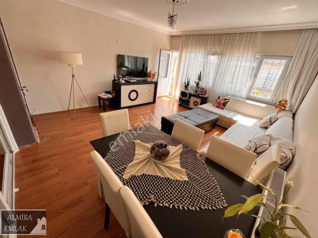 Pirireis Mahallesinde 2+1 100m2 Full Eşyalı Kiralık Daire