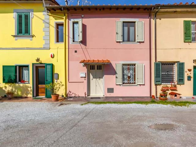 Pisa Airport Comfy Apartment Private Parking