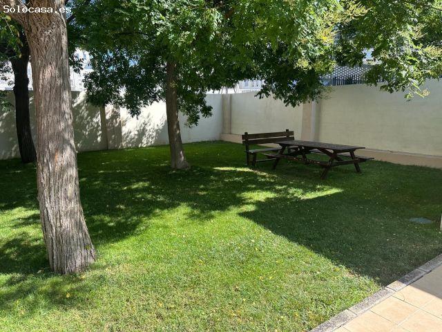 PISAZO DE ESTUDIANTES CON PISCINA