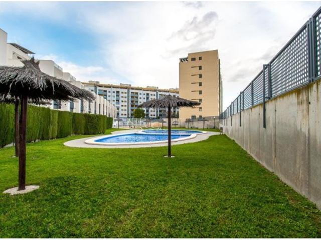 PISAZO EN EL CABEZO DE TORRES CON 2 PLAZAS DE GARAJE Y PISCINA