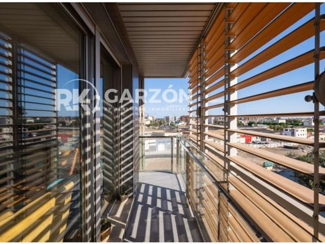 PISAZO EN VENTA 4 DORM+2 BAÑOS+ 2 PLAZAS DE GARAJE+ TRASTERO