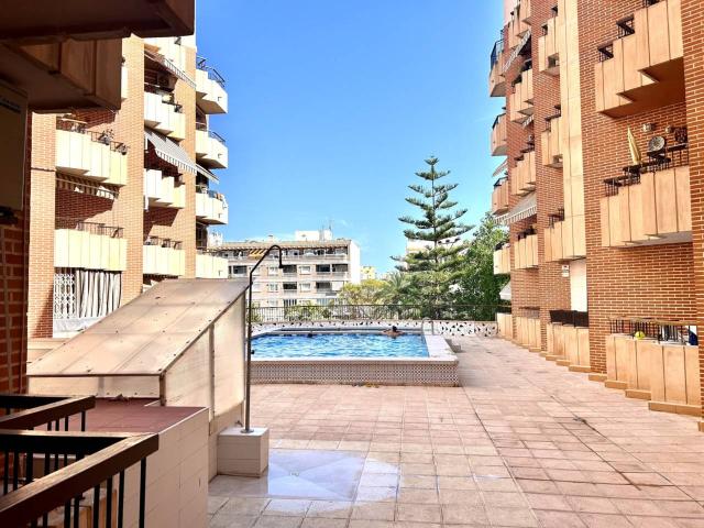 PISAZOOO 3 DORMITORIOS 2 BAÑOS, 2 PLAZAS DE GARAJE y PISCINAAA