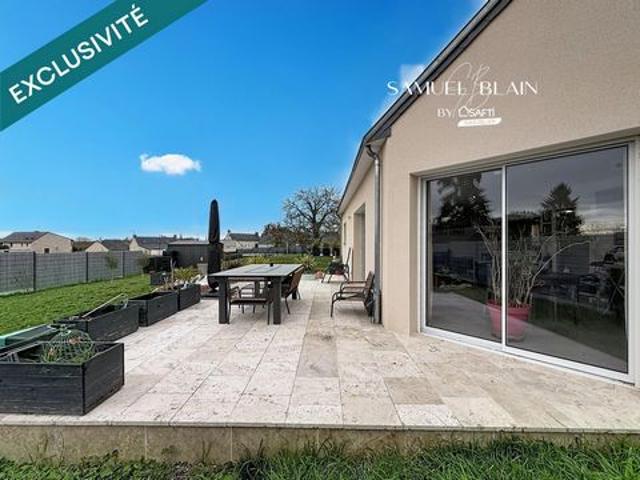 Piscine, plain de plain pied 3 ch et jardin