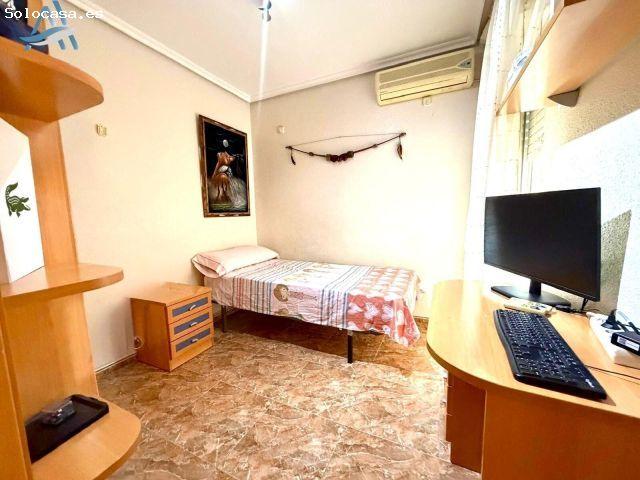 PISO MUY AMPLIO PROXIMO AL CENTRO DE AGUILAS