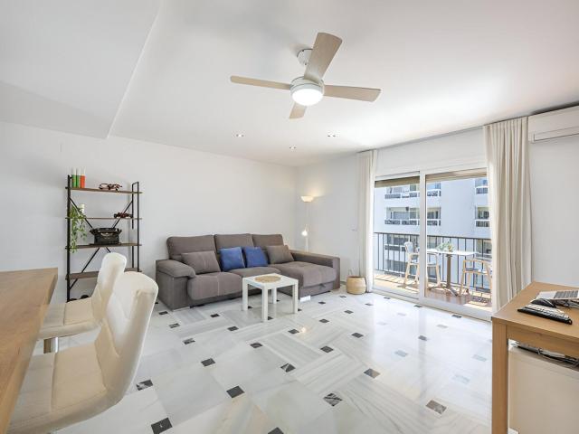 Piso muy atractivo en la zona del Puerto Deportivo de Fuengi. 90m² Fuengirola