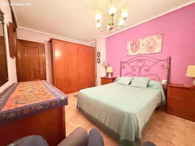 PISO MUY BIEN CONSERVADO, EN LA CALLE ALBACETE, A POCA DISTANCIA DEL CENTRO DE LA CIUDAD