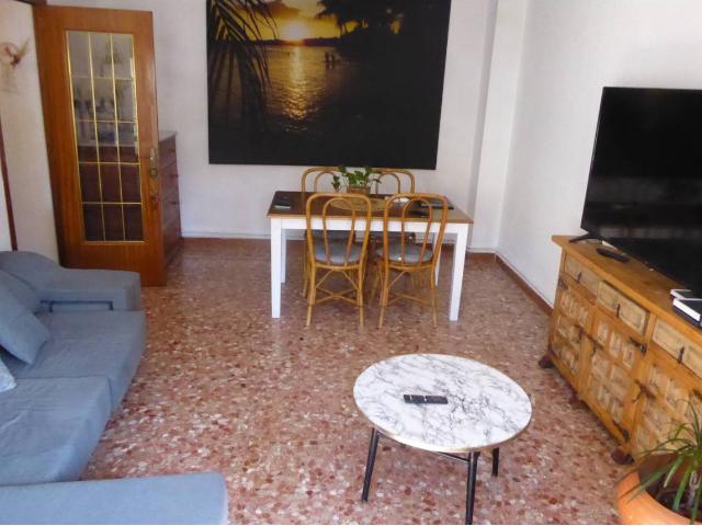 PISO MUY CENTRICO EN BENICARLO