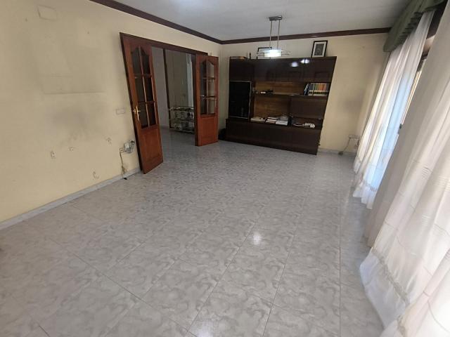 PISO MUY CENTRICO EN GANDIA VALENCIA