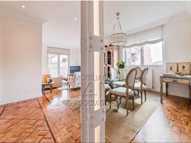 Piso Madrid Huertas Cortes 3.300€ MES Ref. GNTM849504