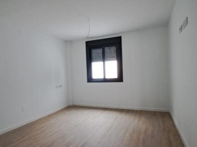 Piso moderno con terraza y piscina cerca de la Universidad de Málaga