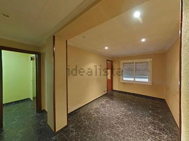 Piso, Mollet del Vallès