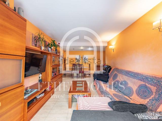 Piso, Mollet del Vallès