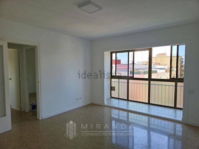 Piso, Mollet del Vallès