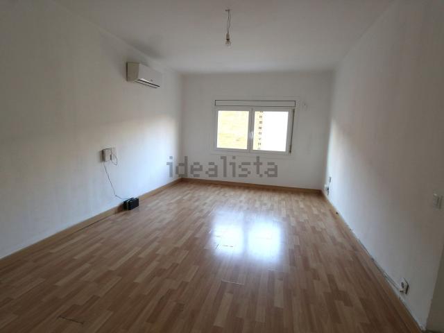 Piso, Mollet del Vallès
