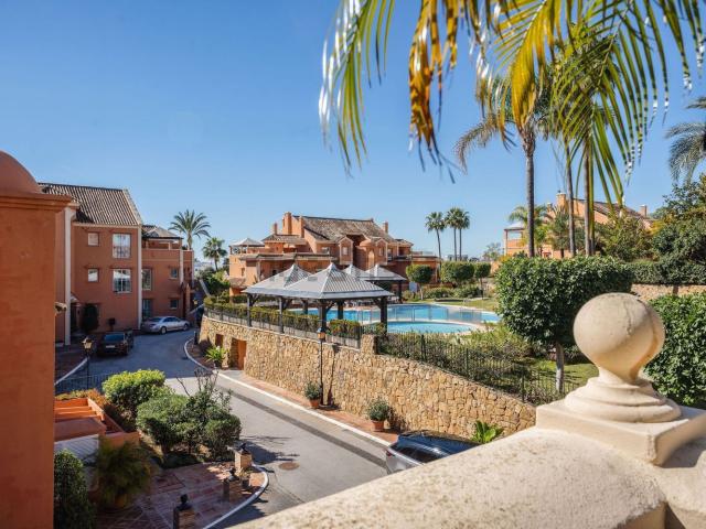 Piso, Nueva Andalucía, Marbella
