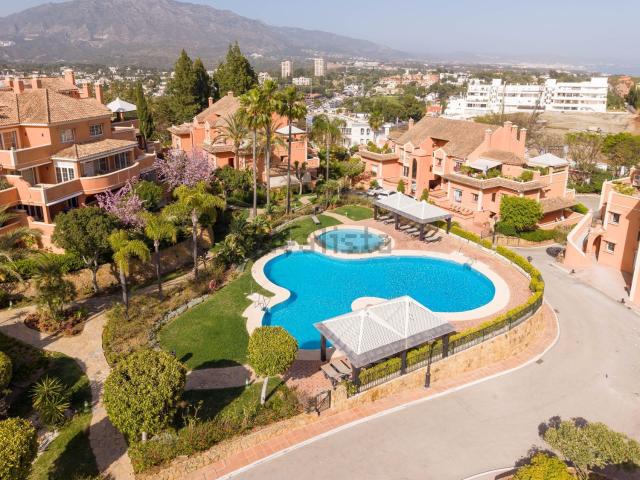 Piso, Nueva Andalucía, Marbella