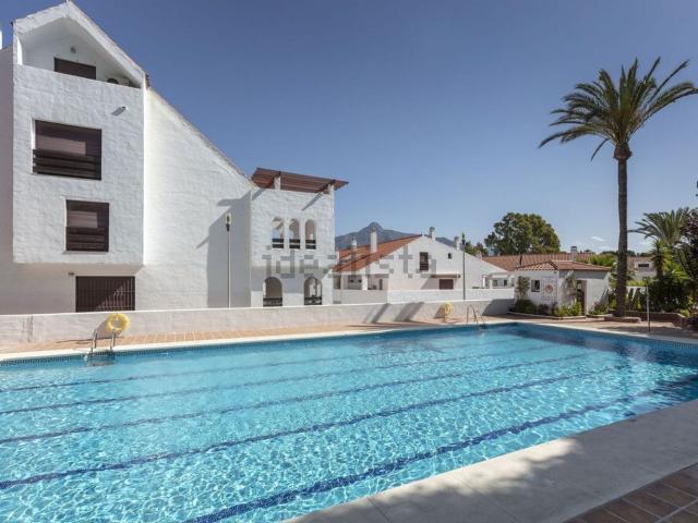 Piso, Nueva Andalucía, Marbella