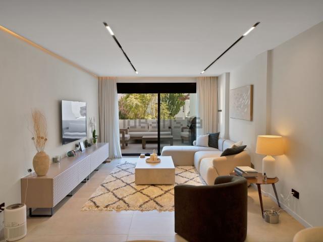 Piso, Nueva Andalucía, Marbella