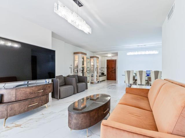 Piso, Nueva Andalucía, Marbella