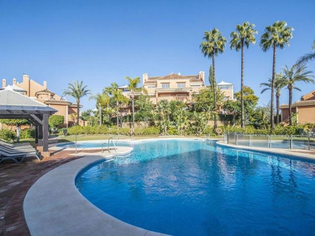 Piso, Nueva Andalucía, Marbella