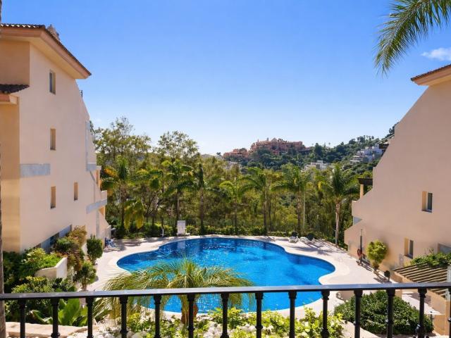 Piso, Nueva Andalucía, Marbella