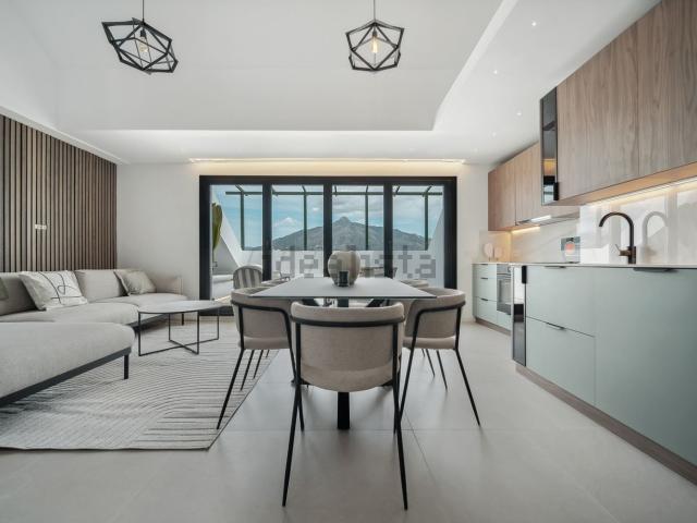 Piso, Nueva Andalucía, Marbella