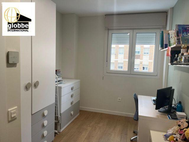 Piso Nuevo en Huelin, Málaga: Lujo y Comodidad a un Paso del Mar