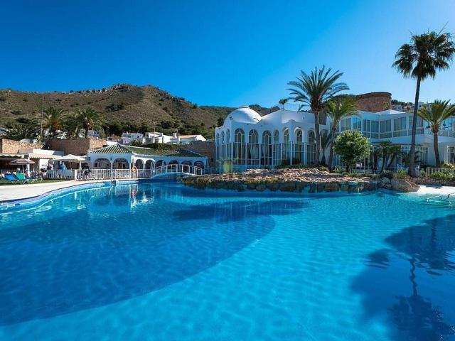 Piso, Nerja