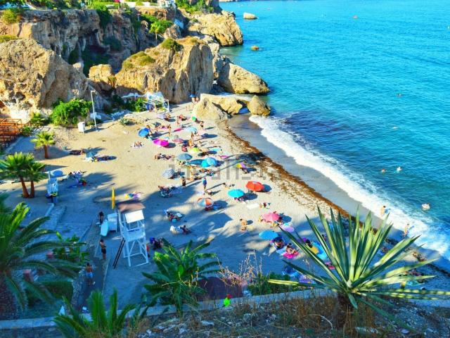 Piso, Nerja