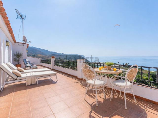 Piso, Nerja
