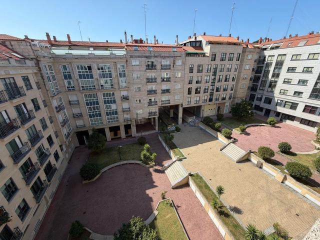 Piso, O Castro, Vigo