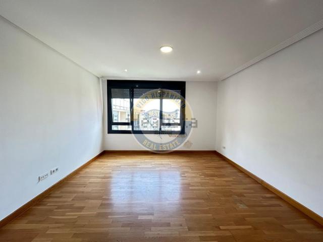 Piso, O Castro, Vigo